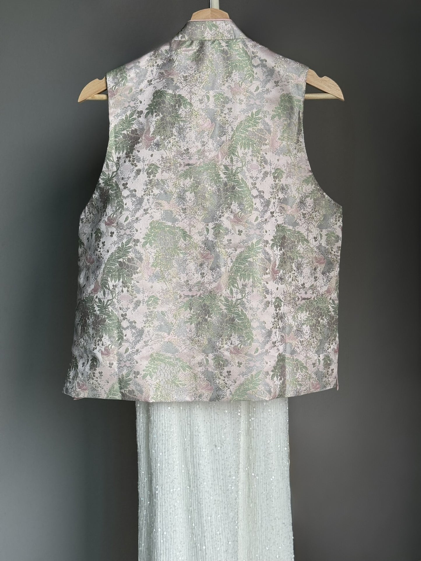 Women Jade Pond Cheongsam Vest with White Sequin Skirt