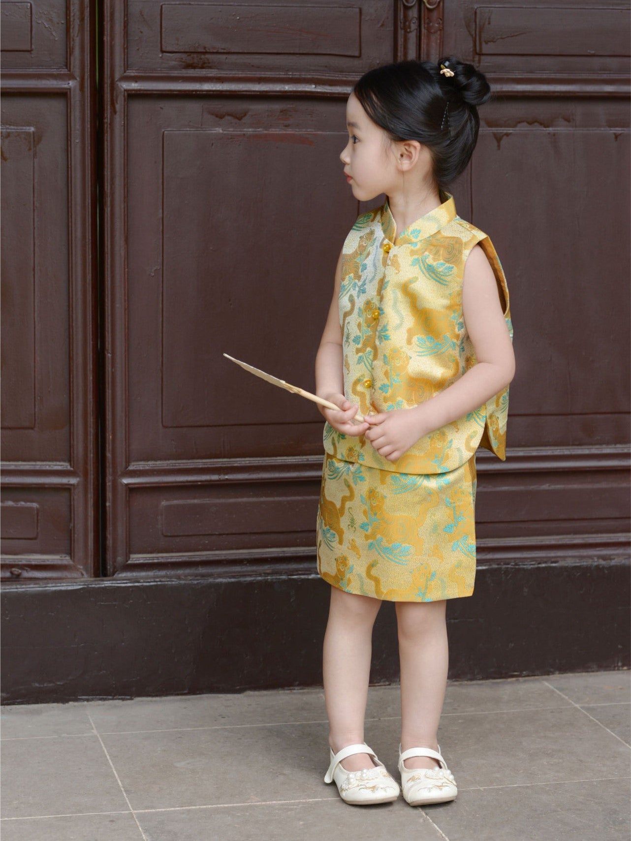 Girls Tiger Cheongsam Vest with Skirt