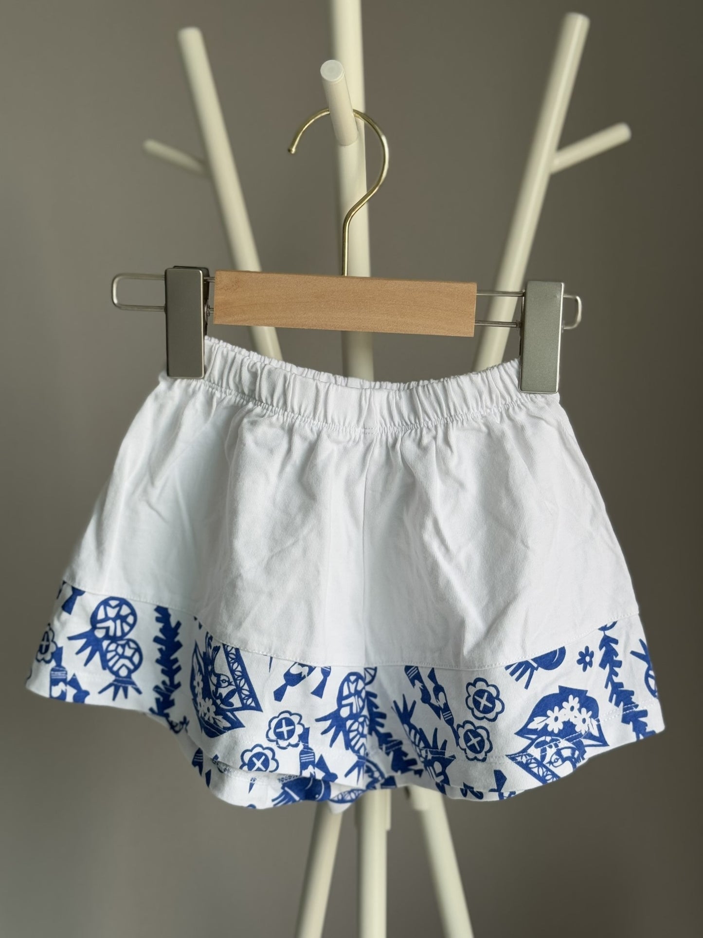[Preloved] OETEO Girls Blue Paper Cutting Cheongsam Set (Top & Shorts) (1-2yo)