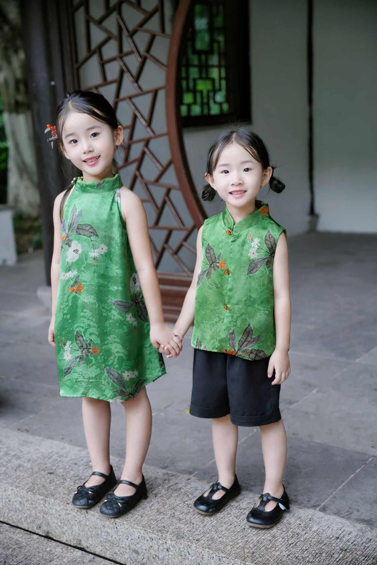 [PREORDER] Girls Emerald and Red Accents Halter Cheongsam Dress