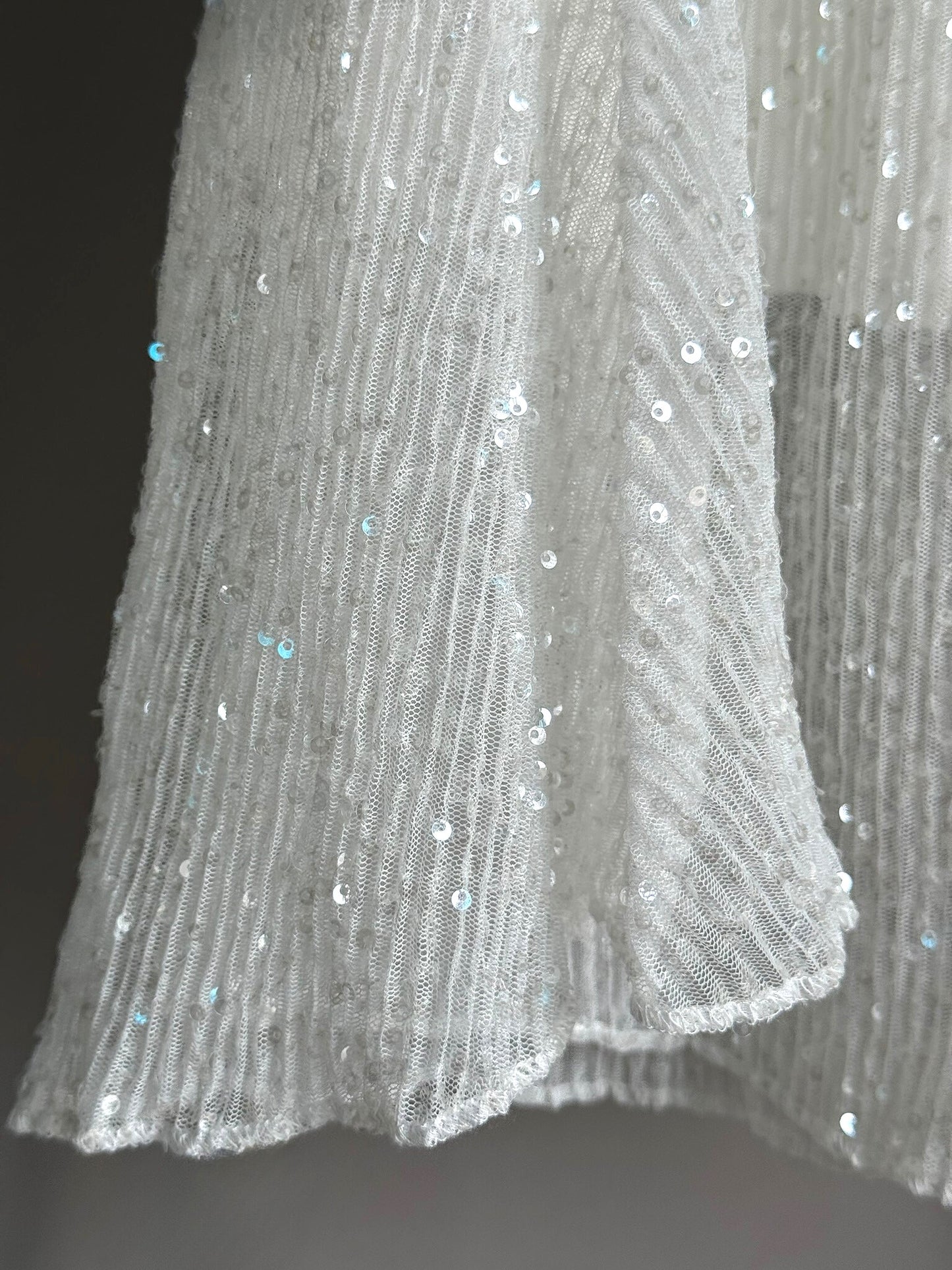 Women Jade Pond Cheongsam Vest with White Sequin Skirt